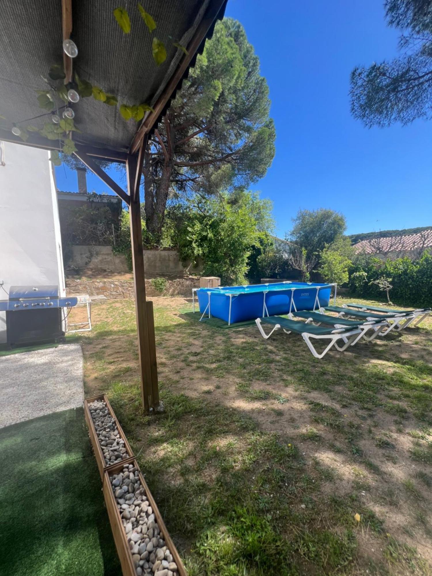 Apartamento Loft, Jardin Y Piscina Privada Romanya de la Selva Exterior photo